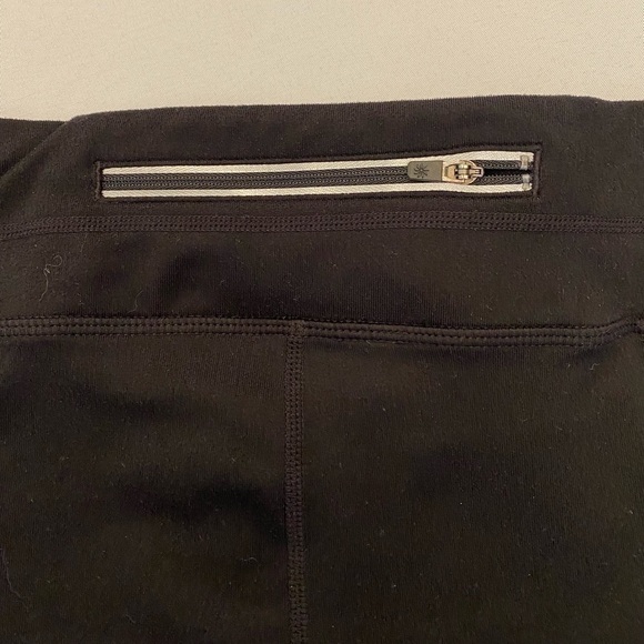 ATHLETA Cropped Leggings Women’s Size Small - Picture 5 of 6